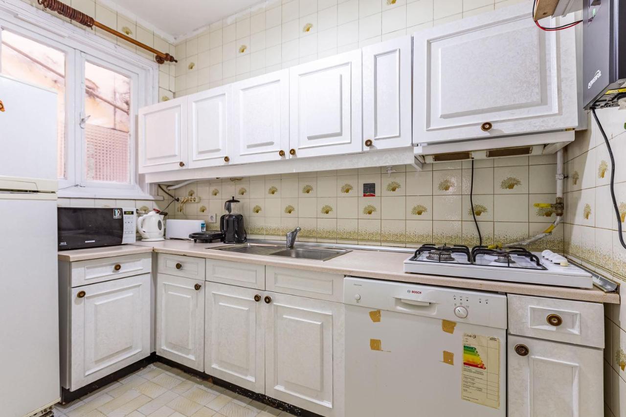 Charming Apartment Surrounded By Vibrant Attractions In Kadikoy Κωνσταντινούπολη Εξωτερικό φωτογραφία