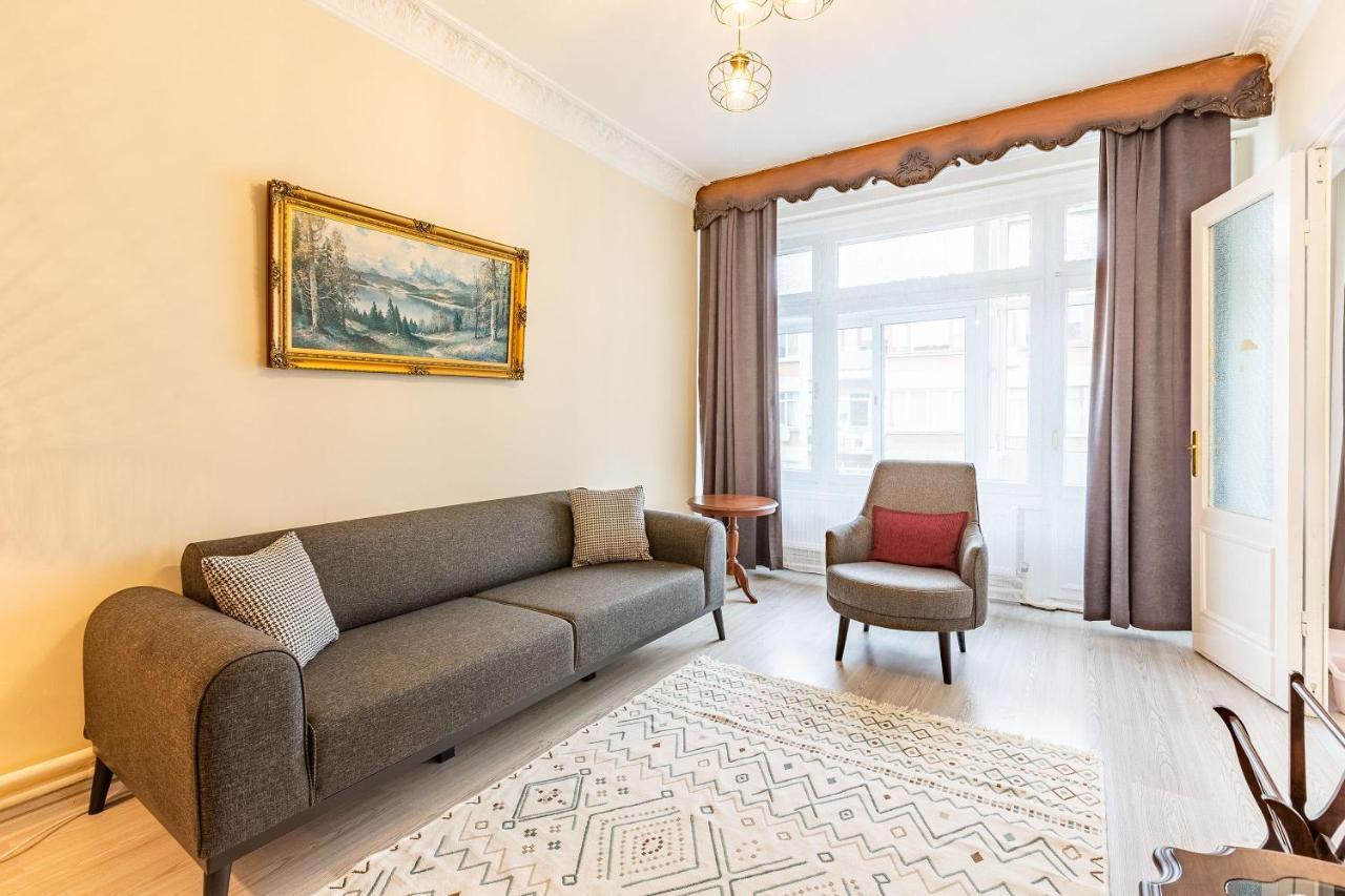 Charming Apartment Surrounded By Vibrant Attractions In Kadikoy Κωνσταντινούπολη Εξωτερικό φωτογραφία