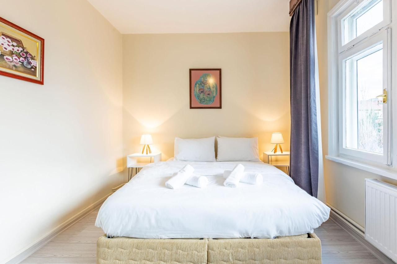 Charming Apartment Surrounded By Vibrant Attractions In Kadikoy Κωνσταντινούπολη Εξωτερικό φωτογραφία